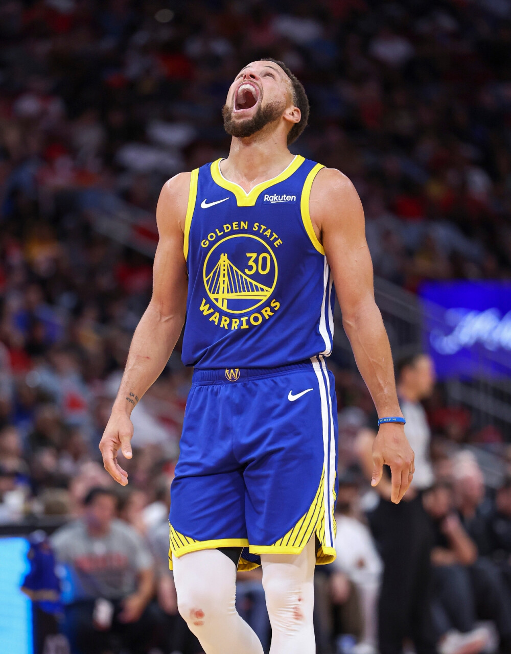 少他出场时 少他出场时